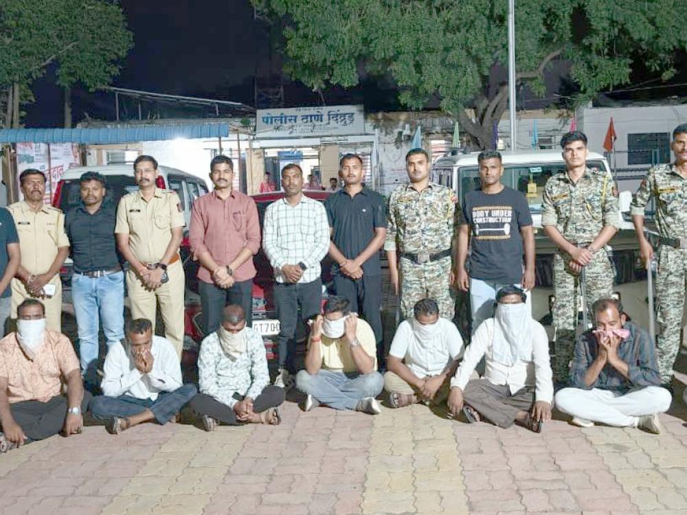 जुगार अड्ड्यावर पोलिसांची कारवाई