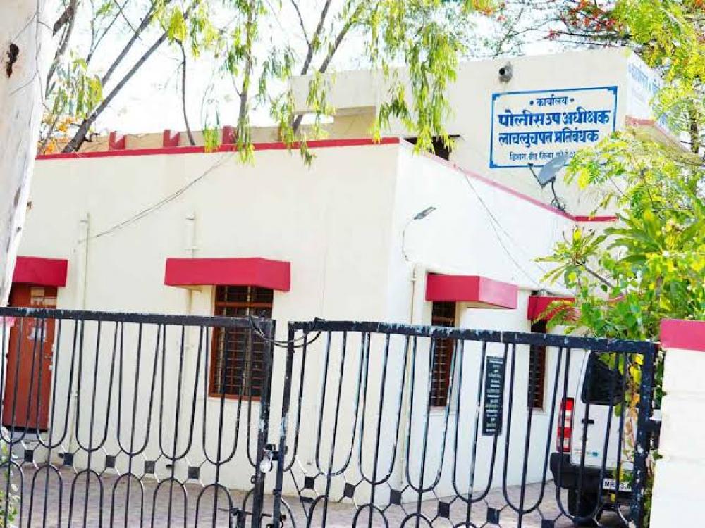गेवराईत रिक्षा सोडण्यासाठी हजाराची लाच मागणारे दोन पोलीस एसीबीच्या रडारवर